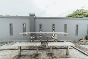 Tempat makan outdoor