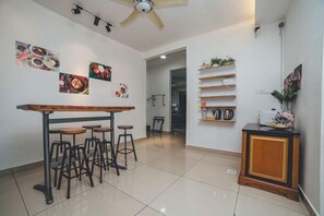 Interior - d'Lux 6BR16-25px Pool/BBQ/NetFlx/HotPot/KTV/Mahjong (Bandar Penawar)