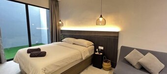 Galaria 4BR 17Pax NearTC, DinosaurLand, PS4, Netfx