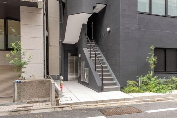 Exterior detail - Tokyo Tower/Toranomon Hills Station 4 min walk/Stylish modern/max 6 people/Toranomon 7F (Tokyo)