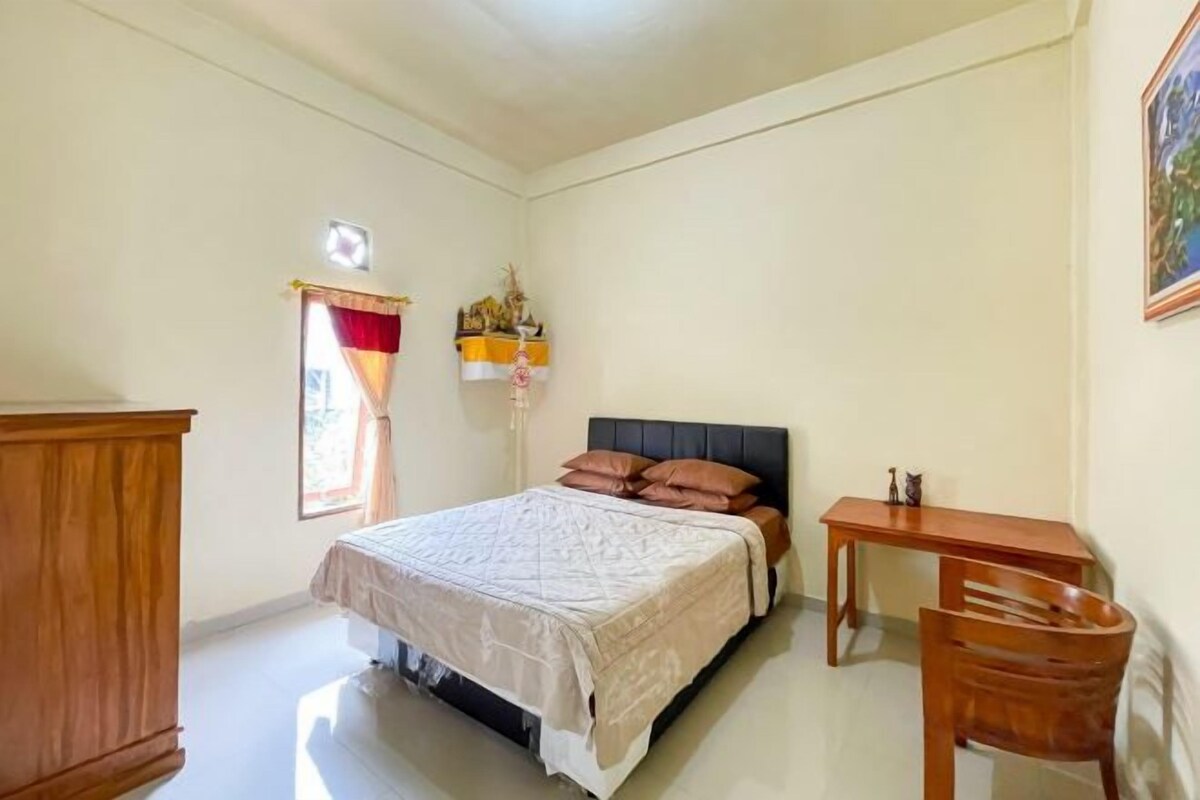 Standard Room With Sharing Bathroom