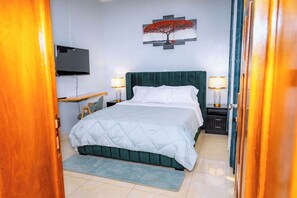 6 habitaciones, tabla de planchar con plancha, wifi y ropa de cama 