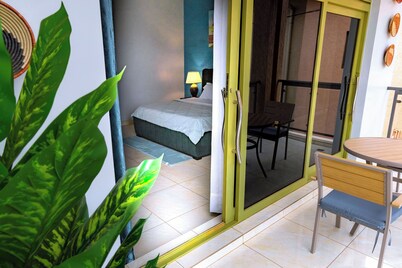 Charming 6-bedroom guesthouse in Kigali