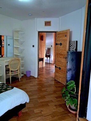Deluxe Room, Garden View | Individually decorated, individually furnished, free WiFi, bed sheets