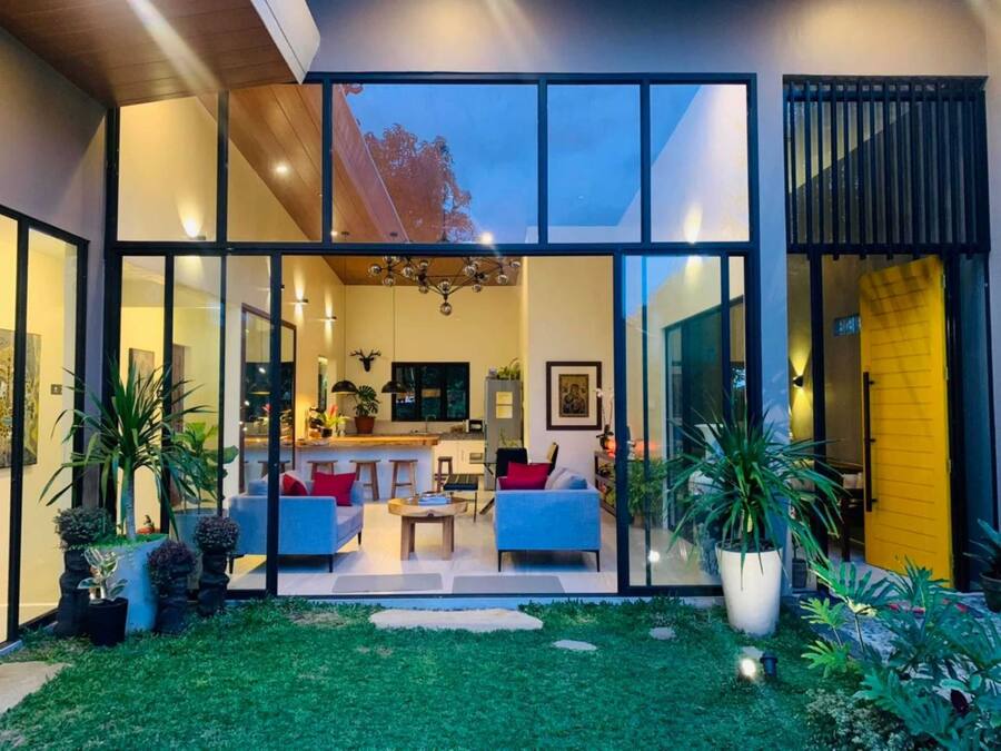 EntrĂ©e de lâhĂ©bergement