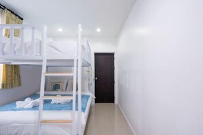 Room - Walk to the beach (Sattahip)