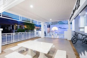 Interior - Walk to the beach (Sattahip)