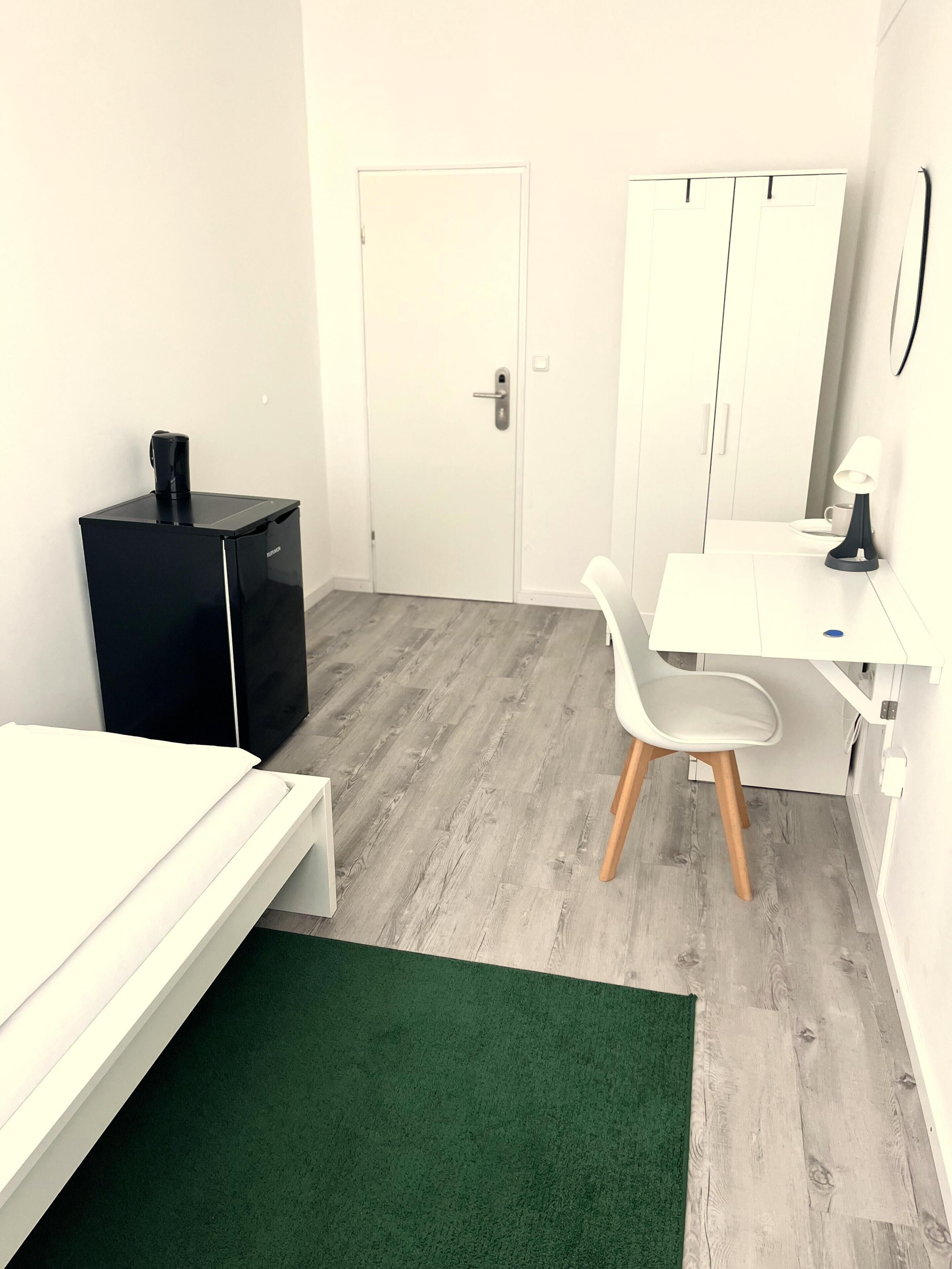 Habitación individual básica | Escritorio, espacio para trabajar con un portátil, wifi gratis