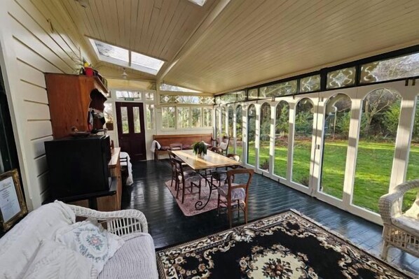 Property amenity - BURNSIDE HOMESTEAD (Elderslie)