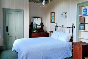 Room - BURNSIDE HOMESTEAD (Elderslie)