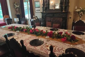 Room - BURNSIDE HOMESTEAD (Elderslie)
