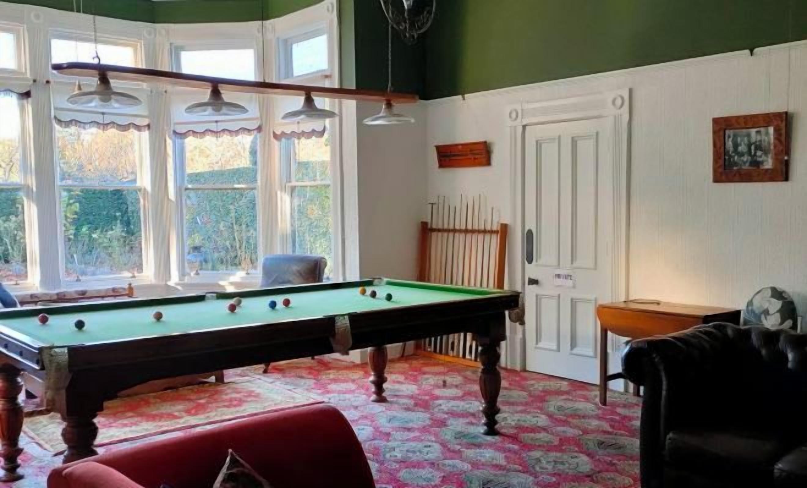 غرفة الألعاب