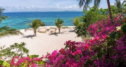 Exclusive & Private Island Resort: Floral Island