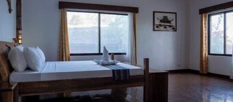 Exclusive & Private Island Resort: Floral Island