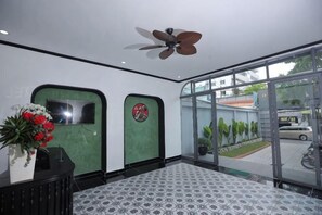 Unclassified image, 4 of 20, button - Phu Gia Hotel 228 Le Van Luong (Ho Chi Minh City)