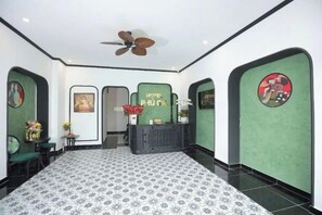 Unclassified image, 4 of 20, button - Phu Gia Hotel 228 Le Van Luong (Ho Chi Minh City)