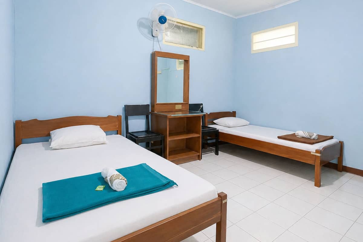 Habitación superior | Cortinas blackout, insonorización, wifi gratis y ropa de cama