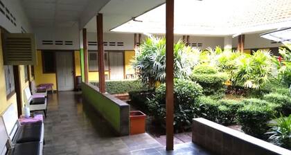 Hotel Budi Famili Budget Syariah