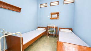 Economy kamer | Verduisterende gordijnen, geluiddichte muren, gratis wifi, beddengoed