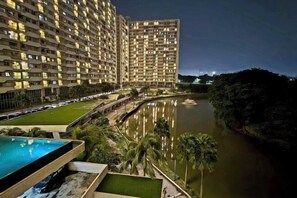 Exterior - Lake View 3BRs @Lippo Cikarang (Min Stay 3 Nights) (South Cikarang)