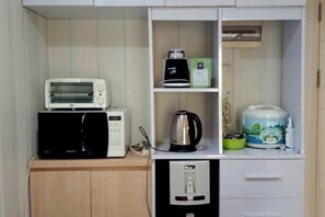 Interior - Lake View 3BRs @Lippo Cikarang (Min Stay 3 Nights) (South Cikarang)