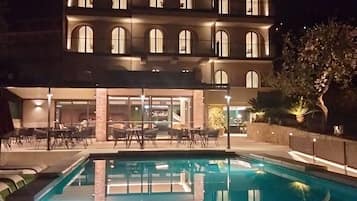 Piscine extérieure