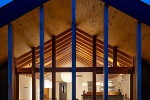 Exterior - MUKUtensha Fujinomiya natural wood retreat hotel (Fujinomiya)