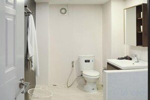 Unclassified image, 3 of 27, button - Hidden Gems in China Town, 2 Bedrooms (Bangkok)