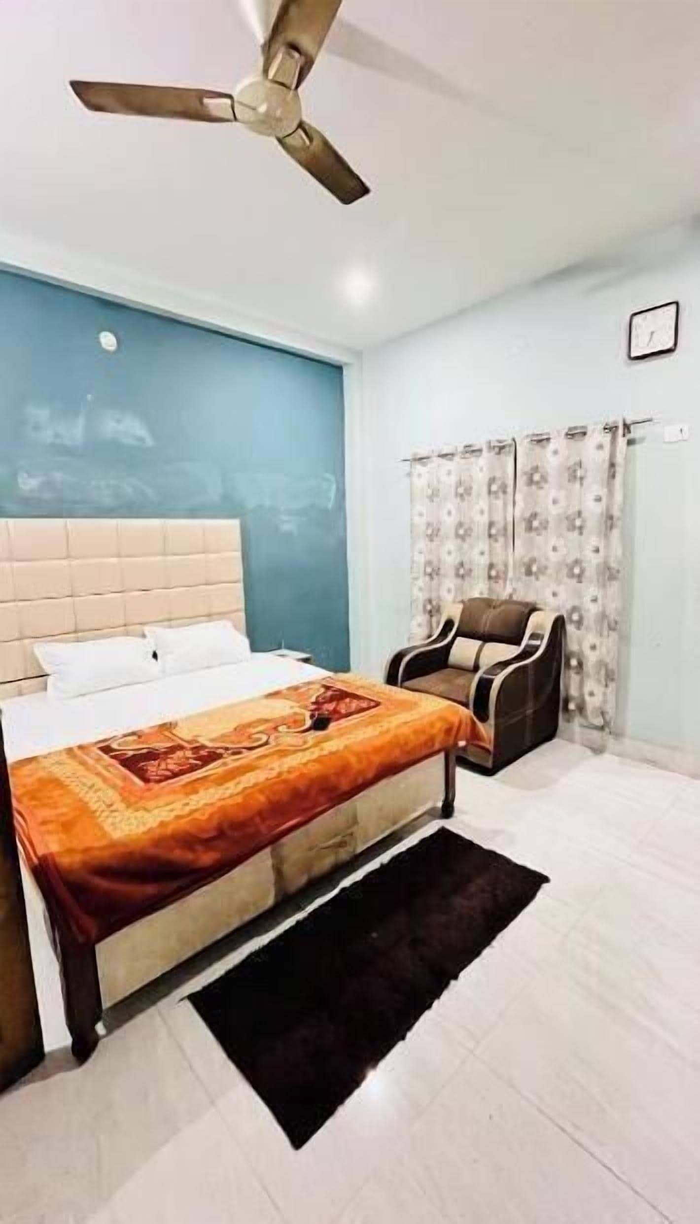 Family Single Room, Balcony | Iron/ironing board, free WiFi