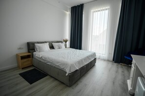Appartamento Comfort, balcone, vista città | Wi-Fi gratuito