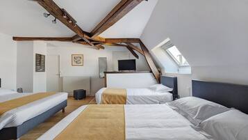 1 bedroom, WiFi, bed sheets