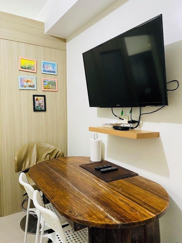 Standard Apartment | Living area