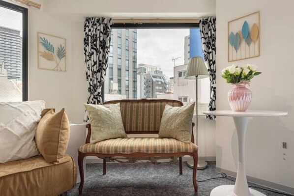 Living area - Near Tokyo Tower/Toranomon Hills Station 4 min walk/Stylish/max 6 people/Toranomon 5F (Tokyo)