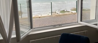 Holiday Home 'Logement Face Mer' with Sea View