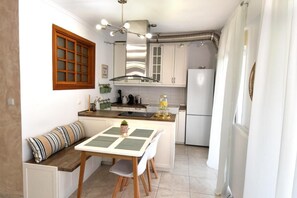 Dining room - Lux Mint Apartment - A Modern Luxury Place With Sea View (Thermaikos)