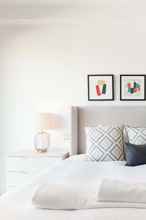 2 chambres, fer et planche à repasser, Wi-Fi, literie fournie