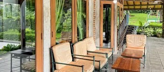 Large Bogor Villa w/ Pool, BBQ Grill& Fishing Spot