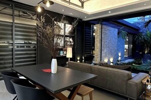 تناول الطعام