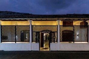 Exterior - Seven Pillars. 39 Galle Fort (Galle)