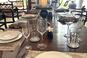 Dining - Seven Pillars. 39 Galle Fort (Galle)