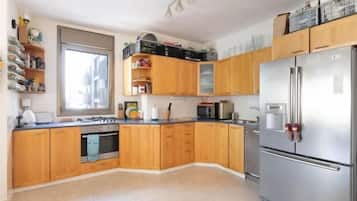 Bàn ủi/dụng cụ ủi quần áo