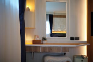 Deluxe Twin Room | In-room safe, blackout drapes, soundproofing, free WiFi - Sira Boutique Chiang Mai (Chiang Mai)