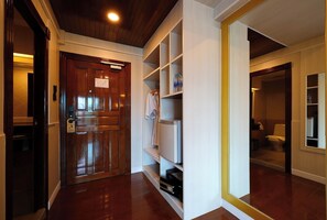 Exclusive Double Room | In-room safe, blackout drapes, soundproofing, free WiFi - Sira Boutique Chiang Mai (Chiang Mai)