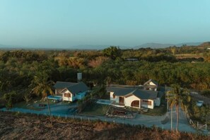 Exterior - Harper Pool Villa Khaoyai 3 Bedroom, 3 Bathroom (Pak Chong)