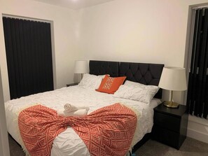 4 bedrooms, free WiFi, bed sheets