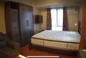 Deluxe Double Room | Free WiFi, bed sheets