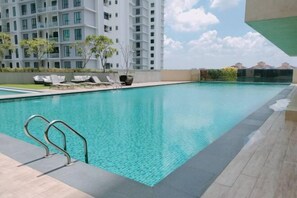 Outdoor pool - Delight Homestay Paradigm Residence (Tebrau)