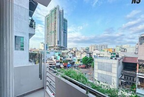 الإطلالة من المنشأة