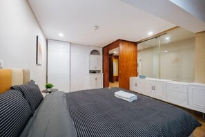 Room - VietHOME - 22 Pho Hue - Duplex 3 4 (Hanoi)