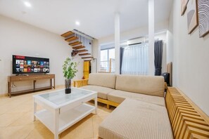 Unclassified image, 3 of 27, button - VietHOME - 22 Pho Hue - Duplex 3 4 (Hanoi)